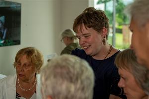  16