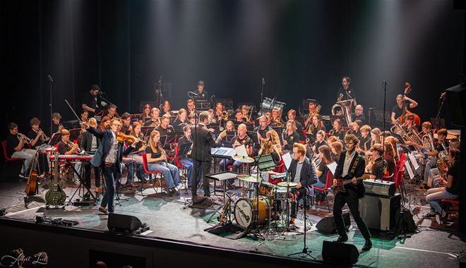 Harmonieorkest vlamt met Floris & the Flames!